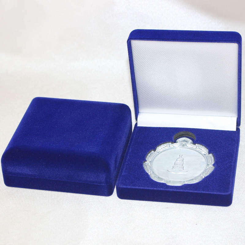 Artikel D-33L runde Samtbox ​​für Münze, Medaille & Abzeichen, mm. 100 * 100 * 39 mm, Gewicht ca. 96 g